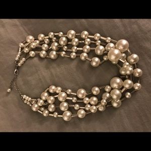 LAST CHANCE! Pearl statement necklace